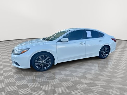 Used 2018 Nissan Altima 2.5 SR w/ SR Special Edition image 1
