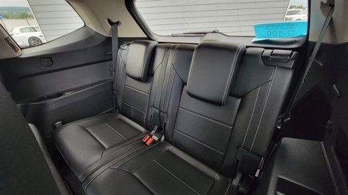 Used 2023 Volkswagen Atlas SE w/ Black Wheel Package image 54