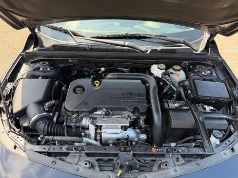 Used 2023 Chevrolet Malibu LT w/ Driver Confidence Package image 32