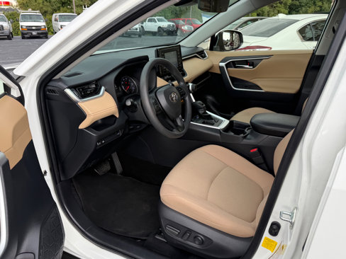 Used 2019 Toyota RAV4 XLE image 9