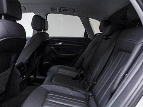 Used 2022 Audi Q5 2.0T Premium w/ Convenience Package image 19