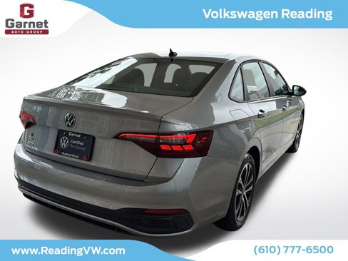 Certified 2024 Volkswagen Jetta Sport image 4