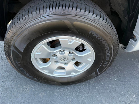 Used 2011 Toyota Tacoma 4x4 Double Cab image 41