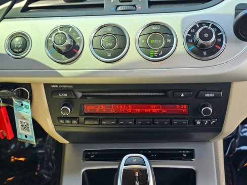 Used 2012 BMW Z4 sDrive28i image 28