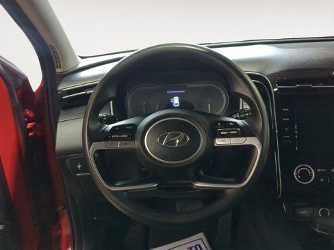 Used 2022 Hyundai Tucson SE image 12