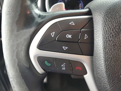 Used 2015 Jeep Grand Cherokee Altitude image 22