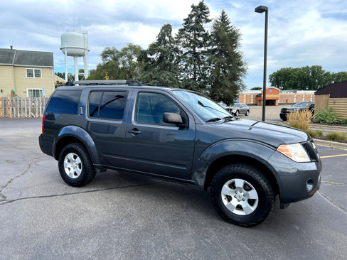 Used 2011 Nissan Pathfinder S w/ Protection Pkg image 10