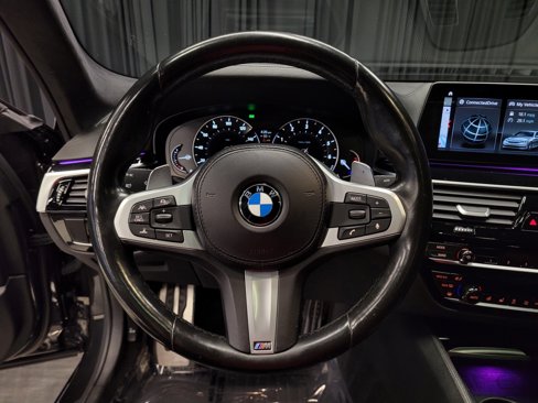 Used 2018 BMW M550i xDrive image 19