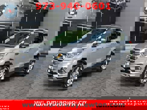 Used 2019 Ford Escape SEL image 1