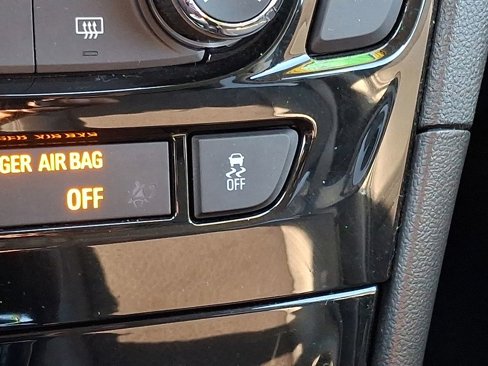 Certified 2020 Buick Encore Preferred w/ Safety Package image 24