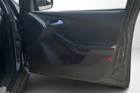 Used 2016 Ford Focus SE image 27