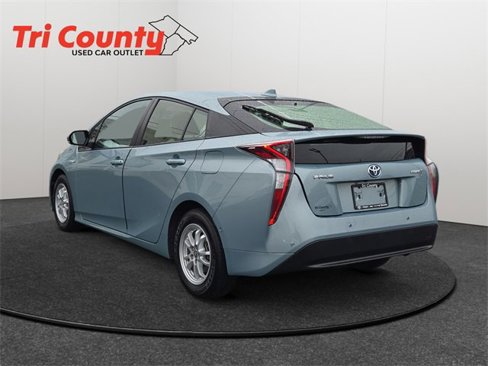 Used 2017 Toyota Prius Four image 5