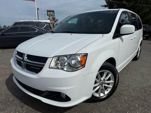 Used 2018 Dodge Grand Caravan SXT image 1