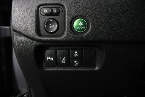 Used 2017 Honda Pilot Touring image 8