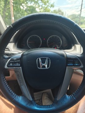 Used 2010 Honda Accord EX-L image 11