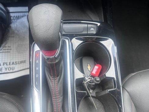 Used 2024 Chevrolet Trax RS w/ Sunroof Package image 19