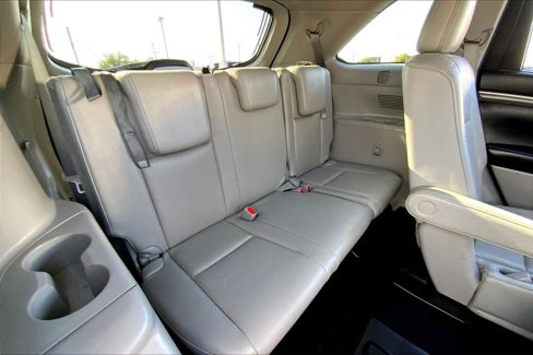 Used 2018 Toyota Highlander Limited image 17