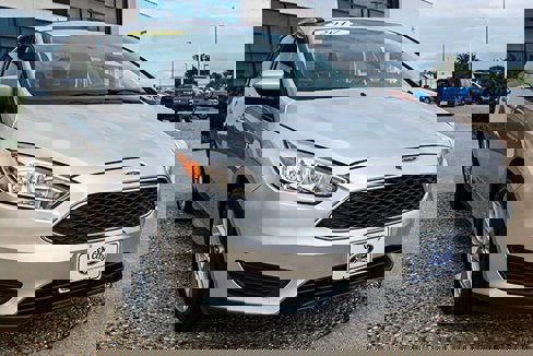 Used 2017 Ford Focus SE image 7