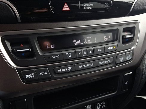 Certified 2022 Honda Pilot Sport image 15