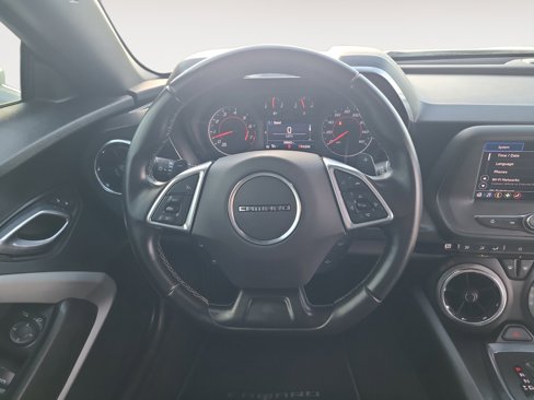Used 2021 Chevrolet Camaro LT image 13