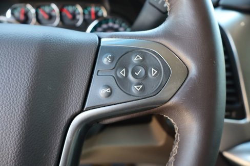Used 2015 Chevrolet Suburban LT image 17