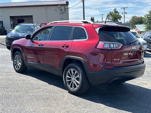 Certified 2019 Jeep Cherokee Latitude Plus w/ Cold Weather Group image 5