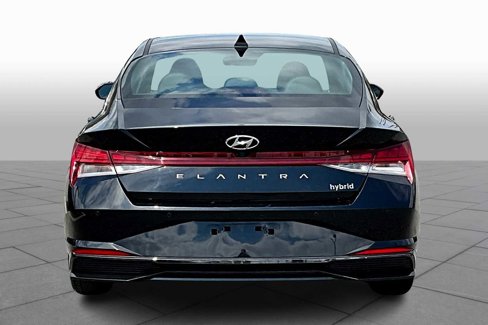 Used 2023 Hyundai Elantra Limited image 4