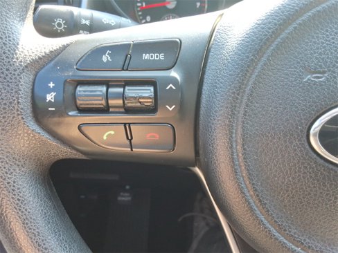 Used 2017 Kia Sorento LX image 24