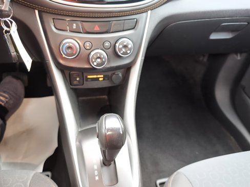 Used 2020 Chevrolet Trax LS w/ Tint and Cruise Package image 18