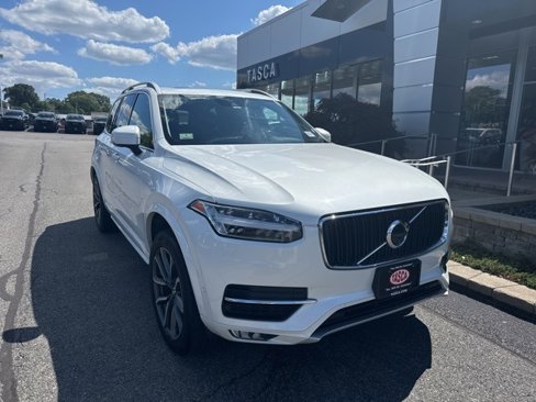 Used 2018 Volvo XC90 T5 Momentum w/ Convenience Package image 1