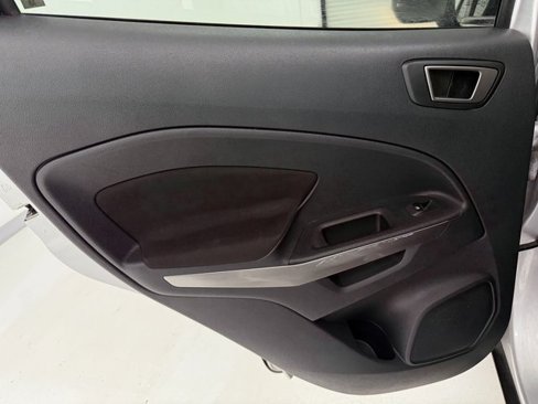 Used 2020 Ford EcoSport SE image 35