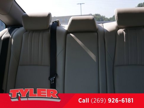 Used 2018 Honda Accord EX-L image 39