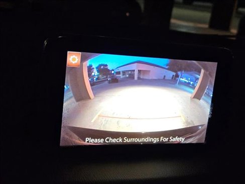 Used 2018 MAZDA MAZDA3 Sport image 14