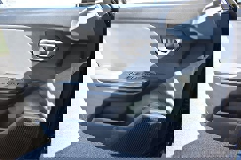 New 2025 Kia K4 LXS image 26