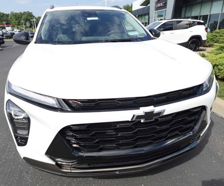 Used 2024 Chevrolet Trax ACTIV w/ Sunroof Package image 8