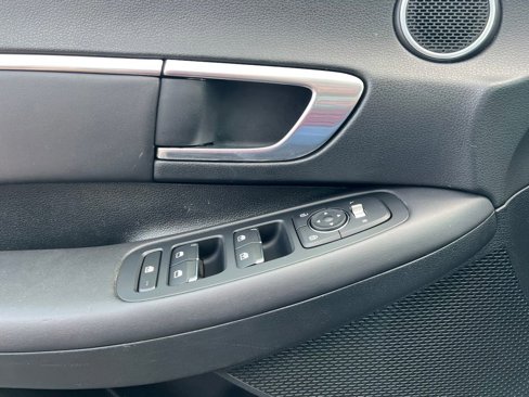 Used 2023 Hyundai Sonata SEL image 18