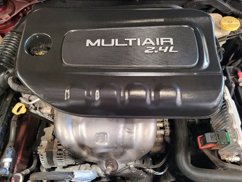 Used 2015 Chrysler 200 Limited w/ Convenience Group image 30