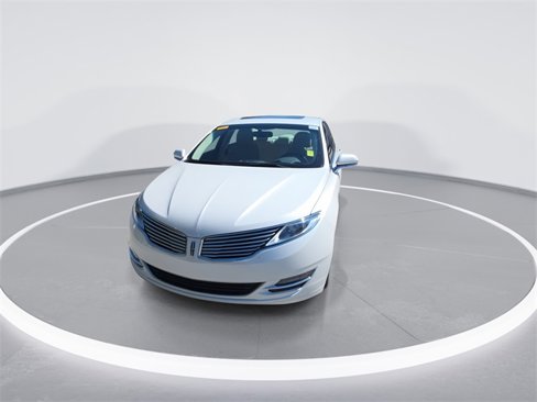 Used 2013 Lincoln MKZ Hybrid image 3