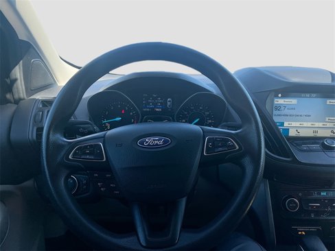 Used 2019 Ford Escape SE image 11