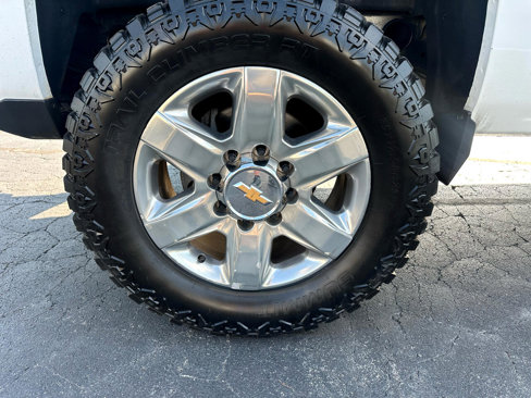 Used 2016 Chevrolet Silverado 2500 LT w/ LT Convenience Package image 17