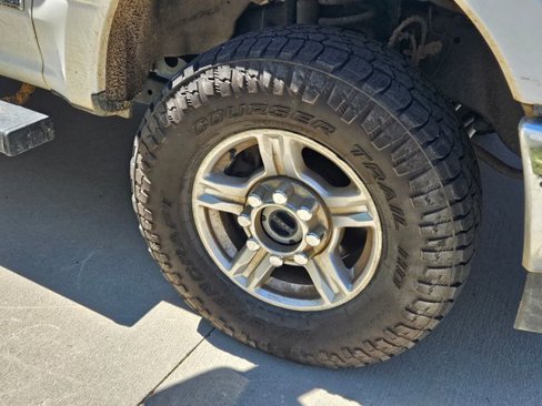 Used 2017 Ford F250 XL w/ Power Equipment Group image 3