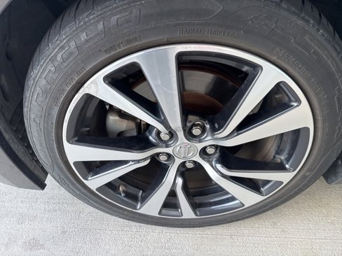 Used 2016 Nissan Maxima Platinum image 7