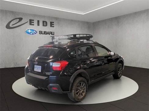 Used 2017 Subaru Crosstrek 2.0i Premium w/ Moonroof Package image 4