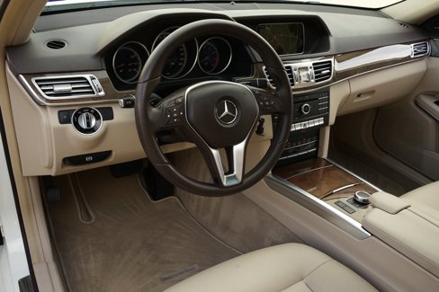 Used 2016 Mercedes-Benz E 350 Sedan image 2