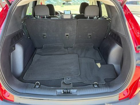 Used 2022 Ford Escape SE w/ SE Sport Appearance Package image 35