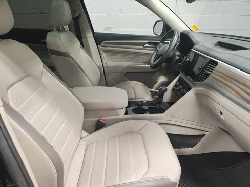 Used 2021 Volkswagen Atlas SEL Premium image 5
