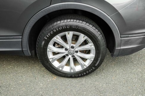 Used 2020 Volkswagen Tiguan S image 12