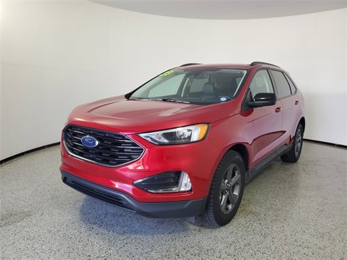 Used 2023 Ford Edge SEL w/ Sport Appearance Package image 2