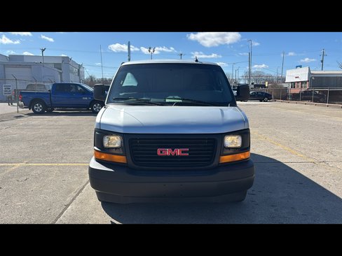 Used 2017 GMC Savana 2500 image 25