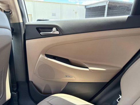 Used 2017 Hyundai Tucson SE Plus image 16